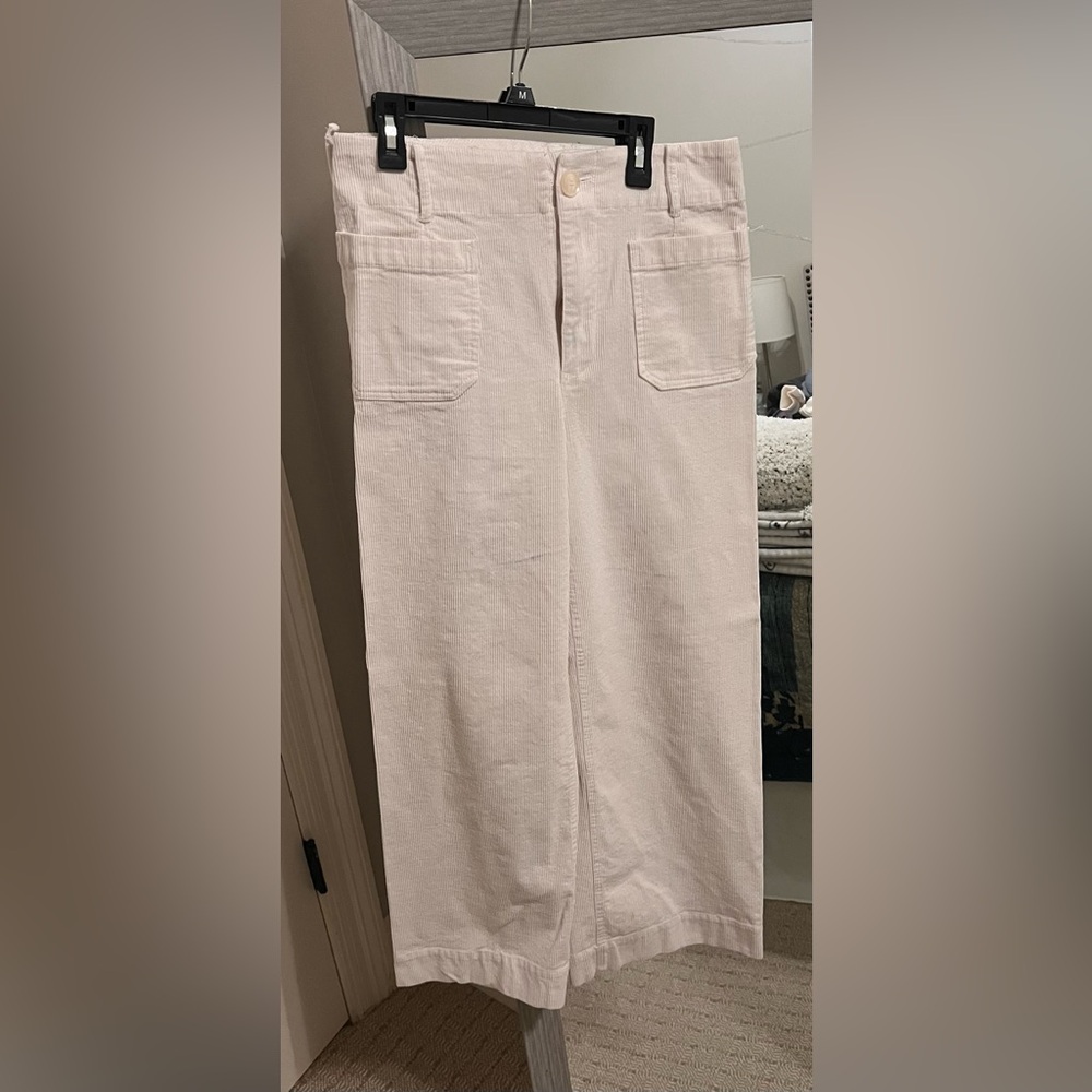 cream HIGH RISE cargo pants!!